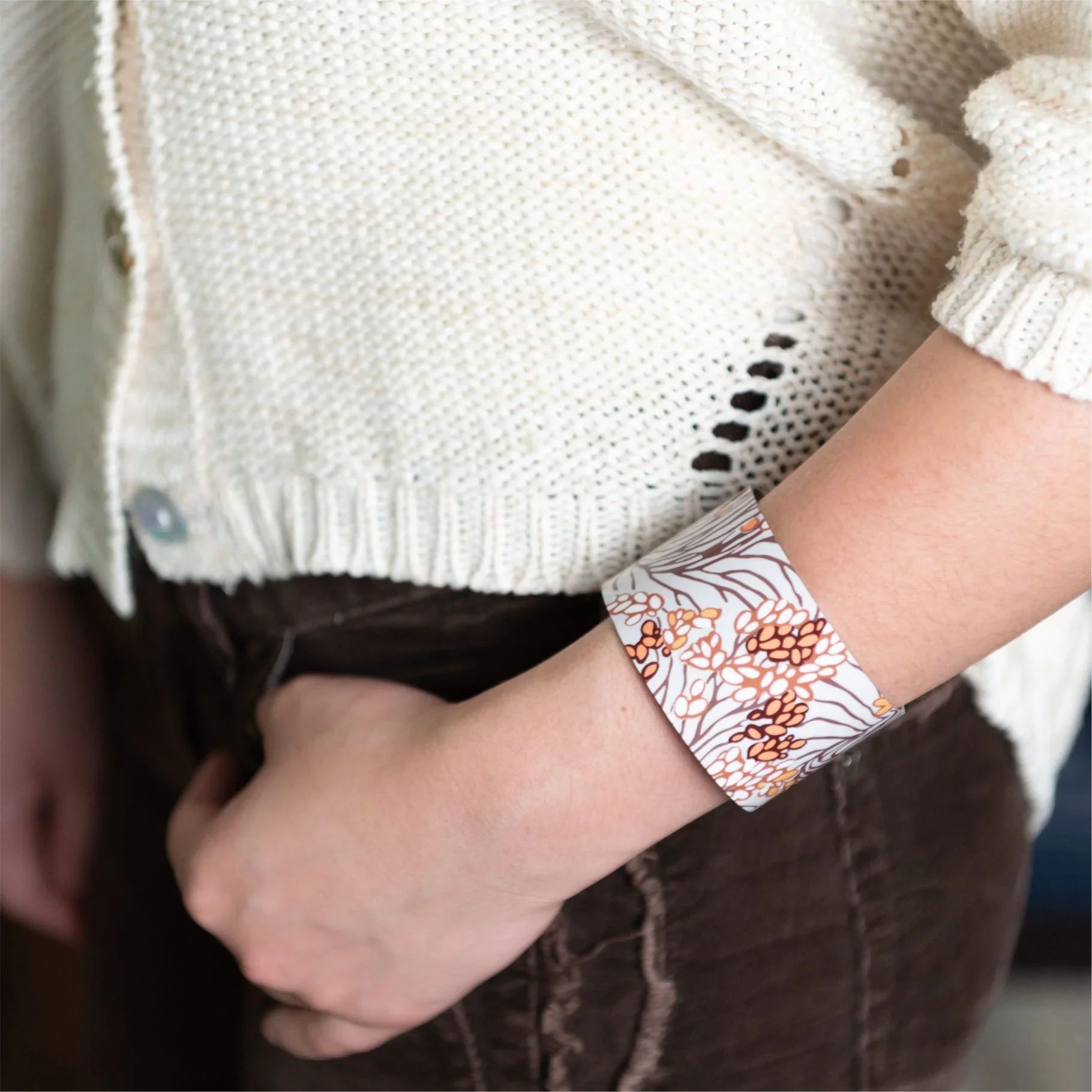 Statement Cuff- CLASSIC QUOTE - Image 5