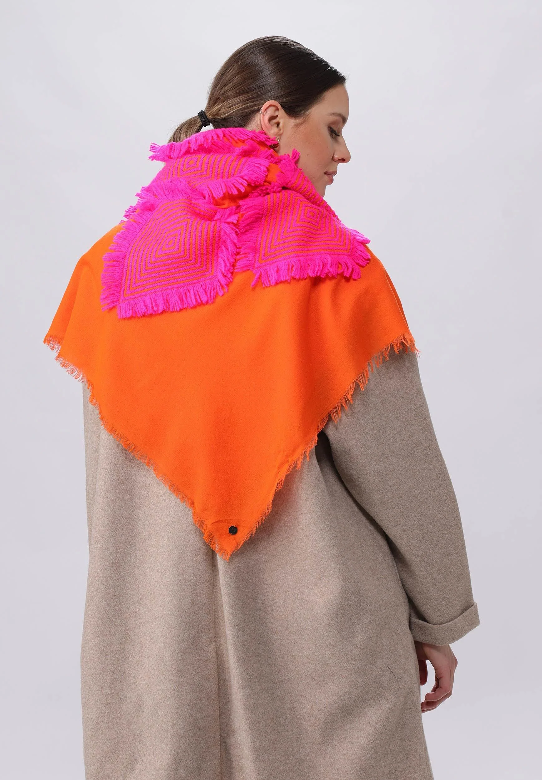 Fringe Diamond Scarf - Image 2