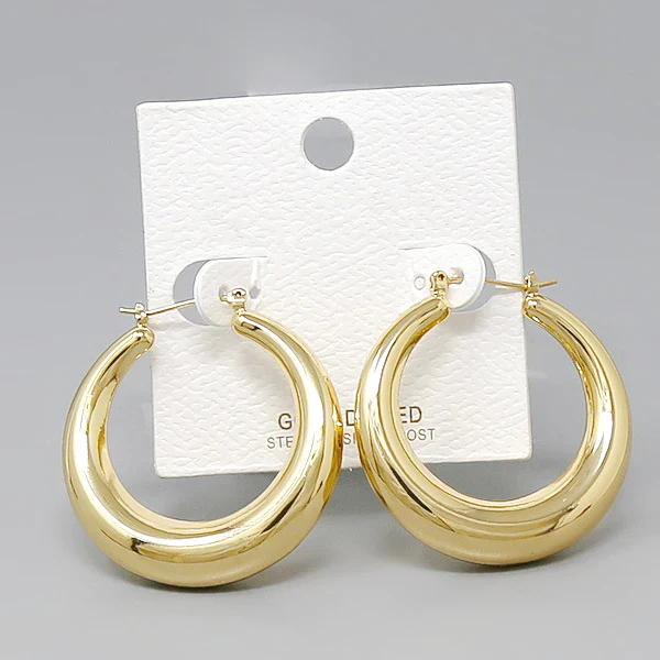 GD Gradual Hoop Earrings - Image 2