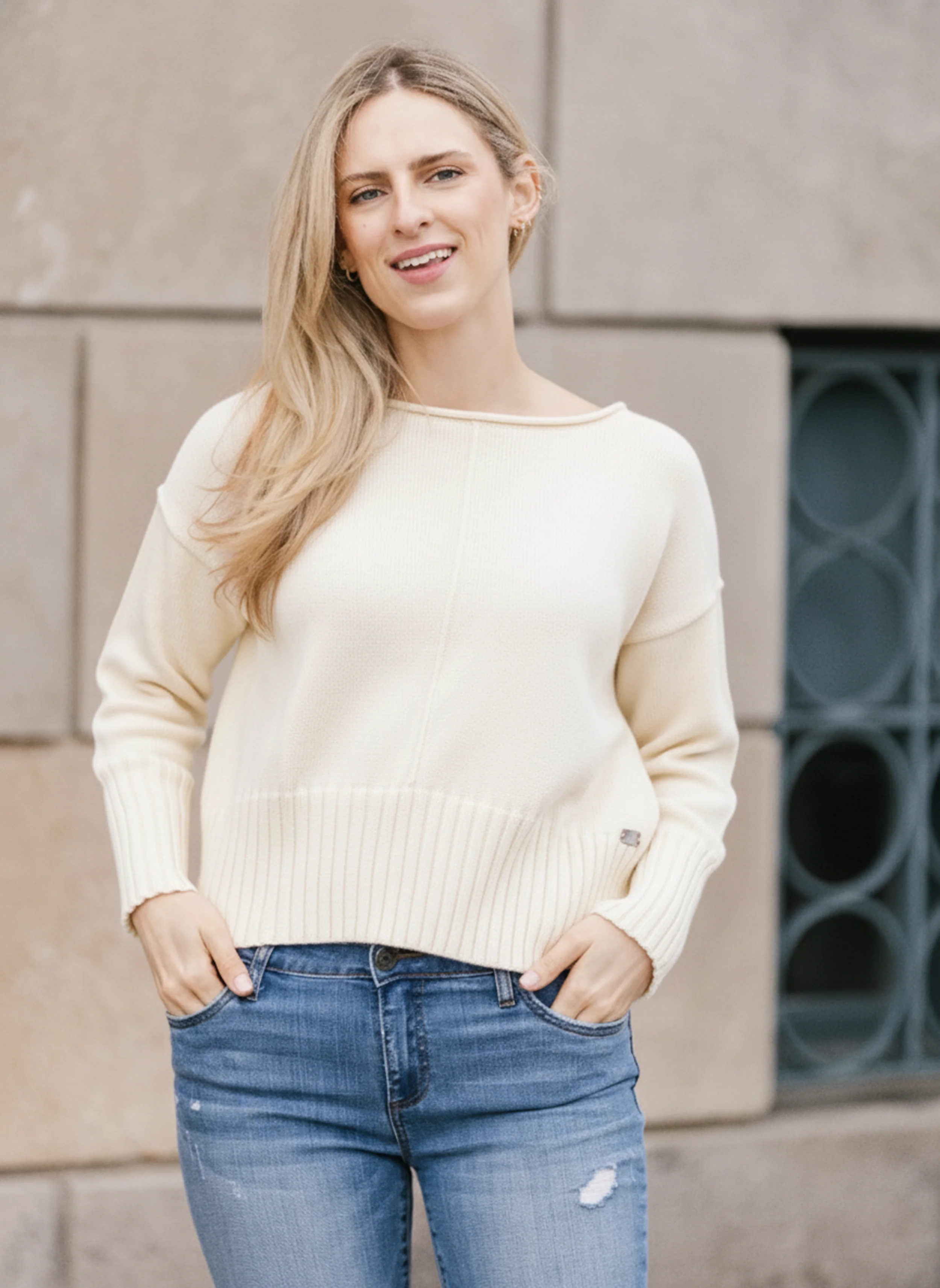 Kitty Pullover - Image 3