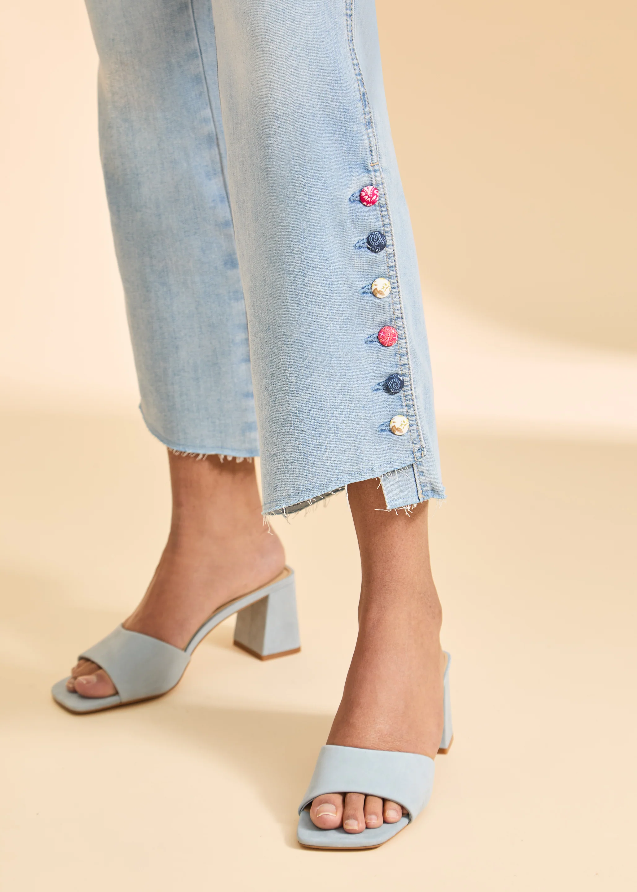 Pull-On Boot Crop - Image 3